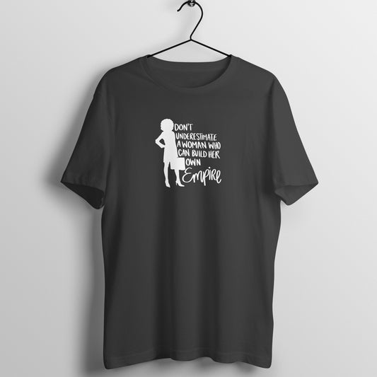 Dont underestimate - Women's Tee