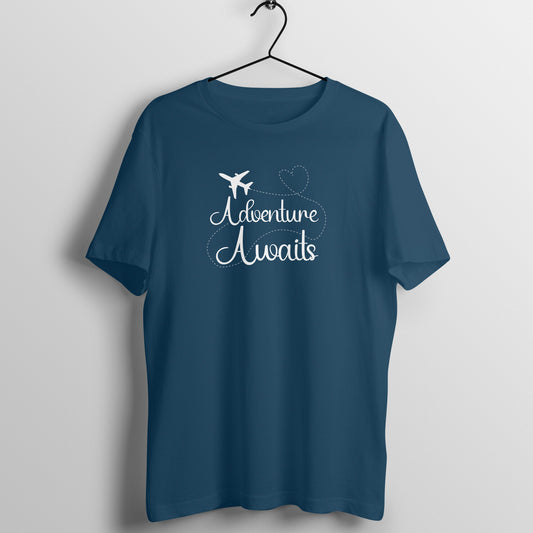 Adventure awaits - Women's Tee