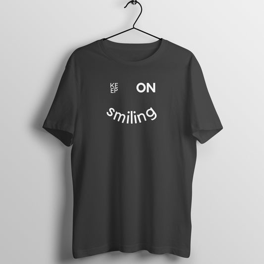 Keep on smiling - Women's Tee